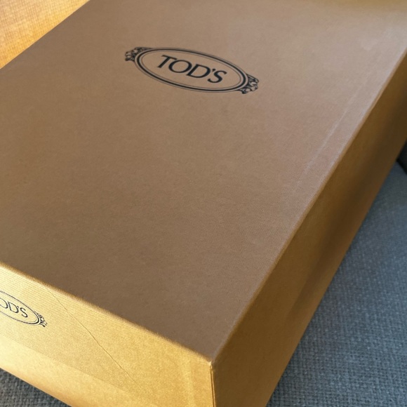 Tods Wingtip Loafers - Picture 5 of 8